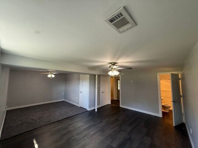 Building Photo - Bi-Level House for Rent in Ellettsville, IN