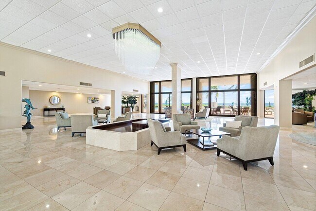 Building Photo - 1147 Hillsboro Mile