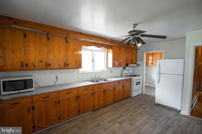 Building Photo - 20872 Nanticoke Rd