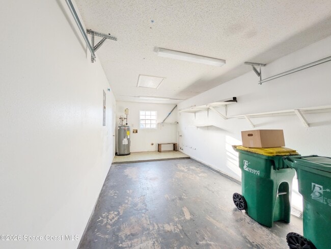 Building Photo - 6598 Bamboo Ave