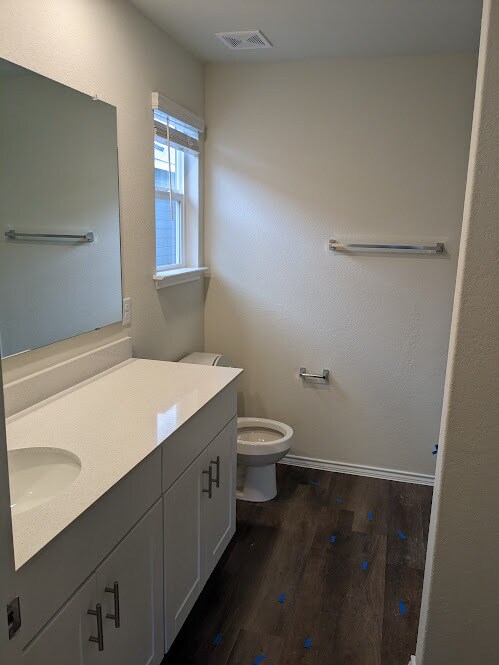 Master bath - 6826 Turnpike