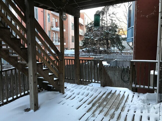 Building Photo - 55 Bright St