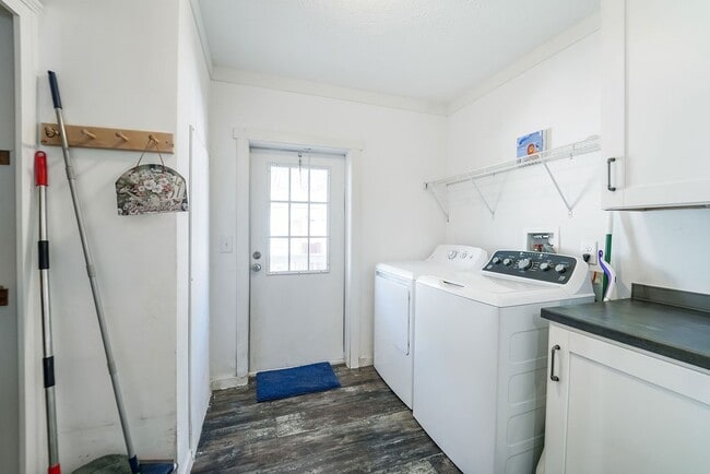 Building Photo - 29703 Midland St