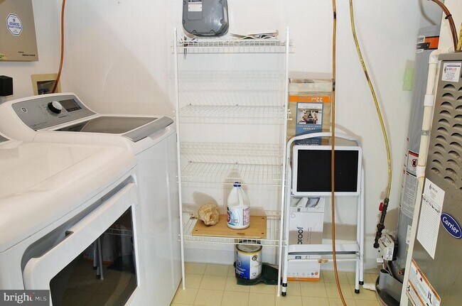 Building Photo - 7532 Coxton Ct