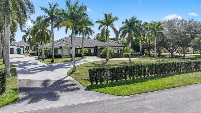 Building Photo - 10630 El Caballo Ct