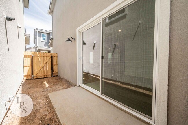 Building Photo - ‘Brambles’ Brand New Copper & Willow Home,...