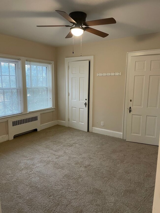 Building Photo - 2 Bedroom Apartment - Statesville Downtown