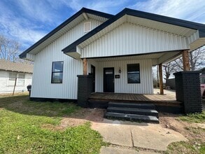 Building Photo - RPG DUPLEX-2 Units