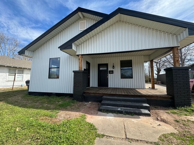 Primary Photo - RPG DUPLEX-2 Units