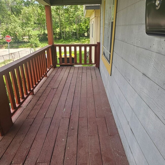 Building Photo - Coming Soon! Charming 3-Bedroom Home in Wa...