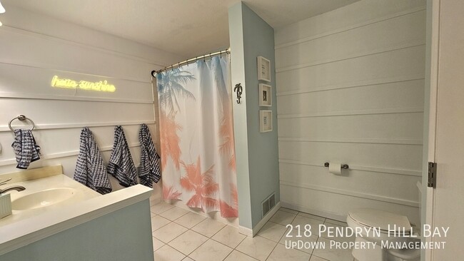 Building Photo - 218 Pendryn Hill Bay