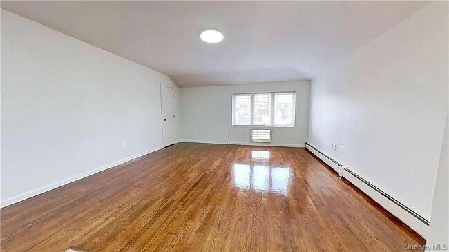 Building Photo - 24-07 Brookhaven Ave