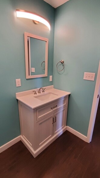 Master Bathroom - 149 Davis Ln