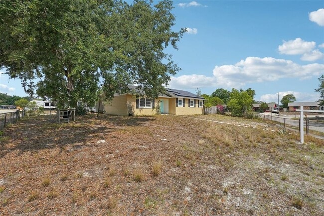 Building Photo - 503 Holt Cir