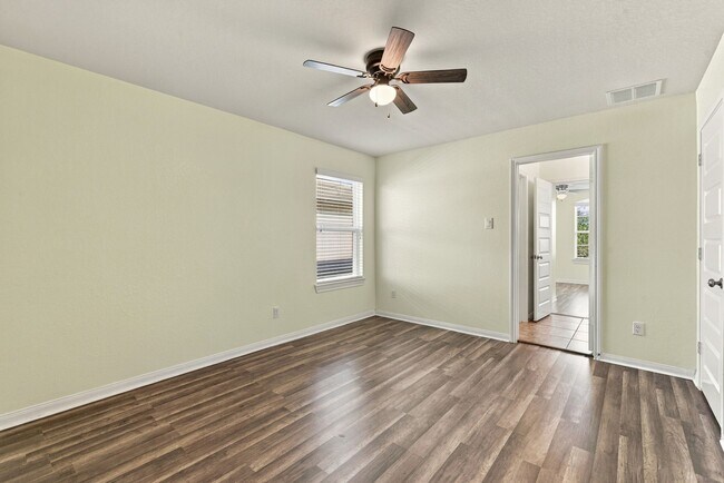 Building Photo - 24250 Prairie Glen Ln