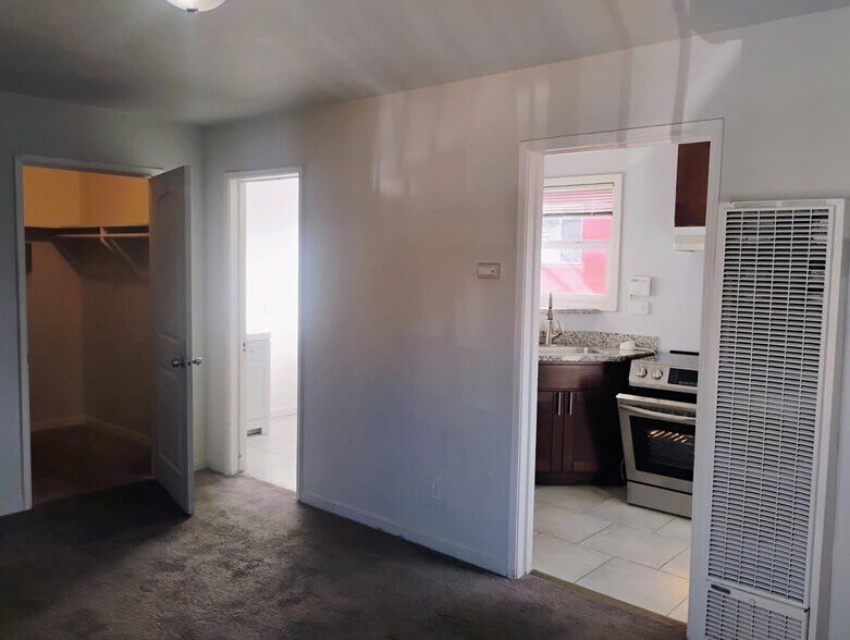 Building Photo - 1773 28th Ave