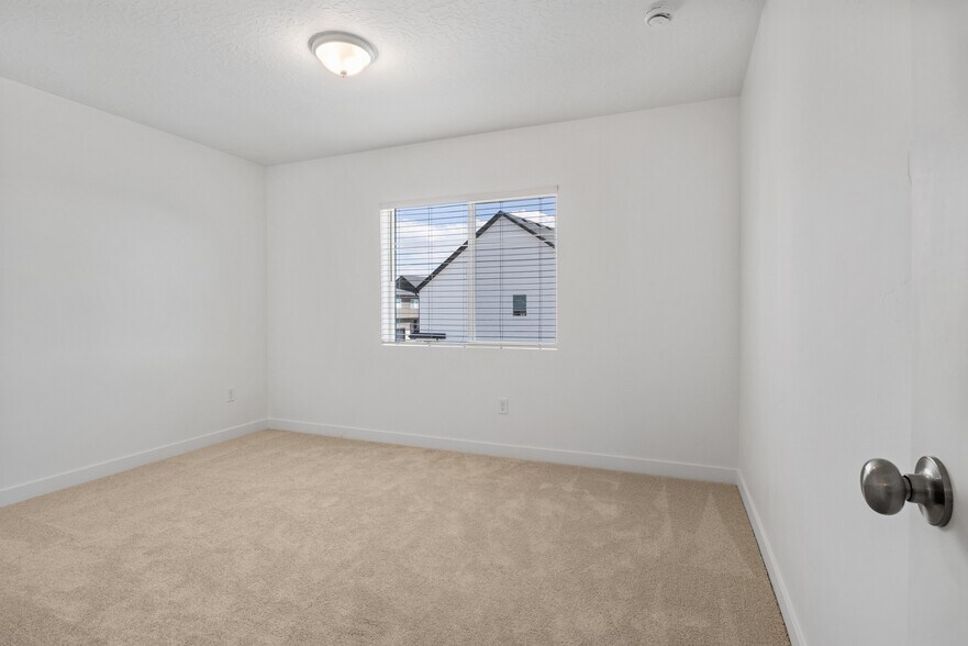 Building Photo - 1943 N Fireball Ln