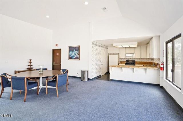 Building Photo - 615 Island View Cir