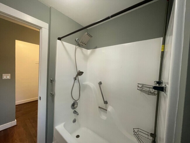 Building Photo - Lovely Single Family Ranch Home in Edgefield