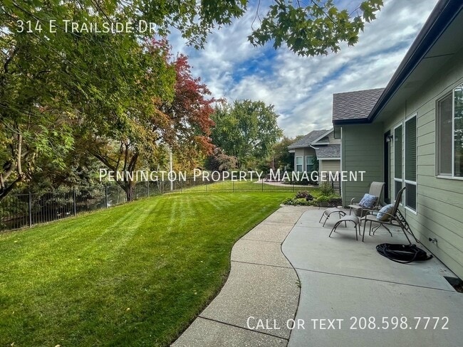Building Photo - 314 E Trailside Dr