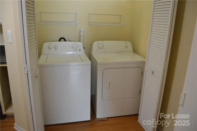 Building Photo - 736 Mocksville Hwy