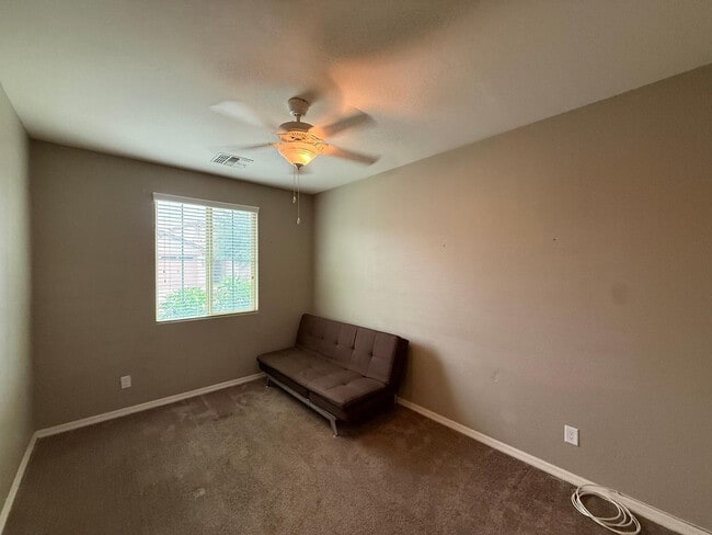 Building Photo - 287 E Kaibab Dr