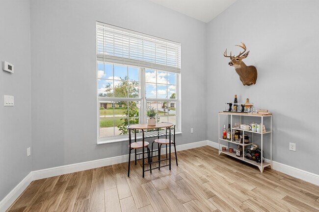 Building Photo - 1280 SW Kalevala Dr