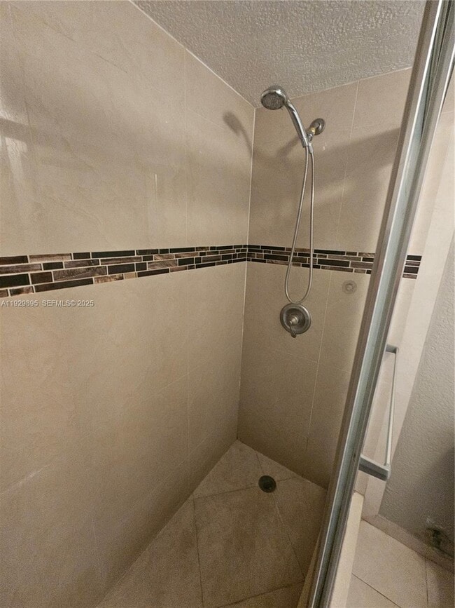 Building Photo - 4314 NW 9th Ave