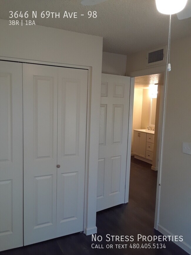 Building Photo - 3646 N 69th Ave