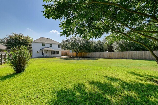 Building Photo - 20308 Farm Pond Ln