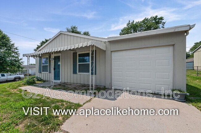 Building Photo - 3310 Iroquois Ln