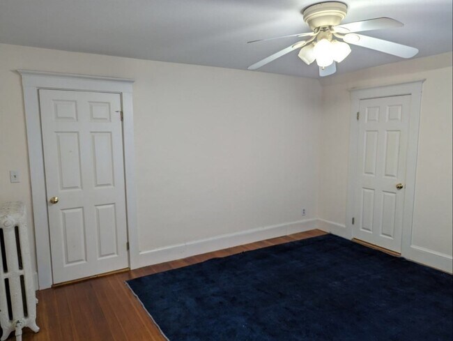 Building Photo - 100 Church St