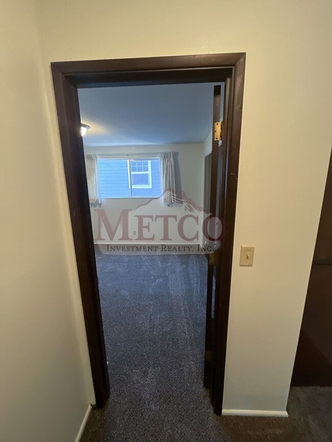 Building Photo - 14401