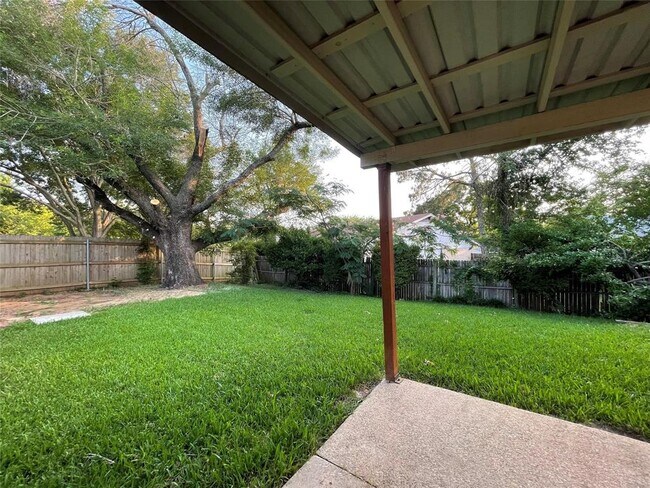 Building Photo - 5322 Vermillion Trail