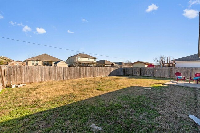 Building Photo - 512 Mitchell Dr