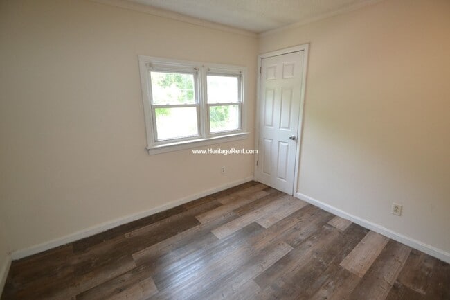 Building Photo - 1729 Pulte St