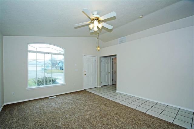 Building Photo - Updated Nampa home just minutes from I-84
