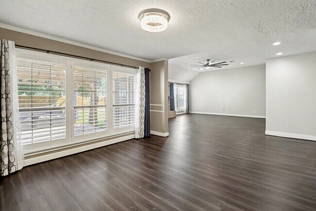 Building Photo - 1402 Copperfield Ct