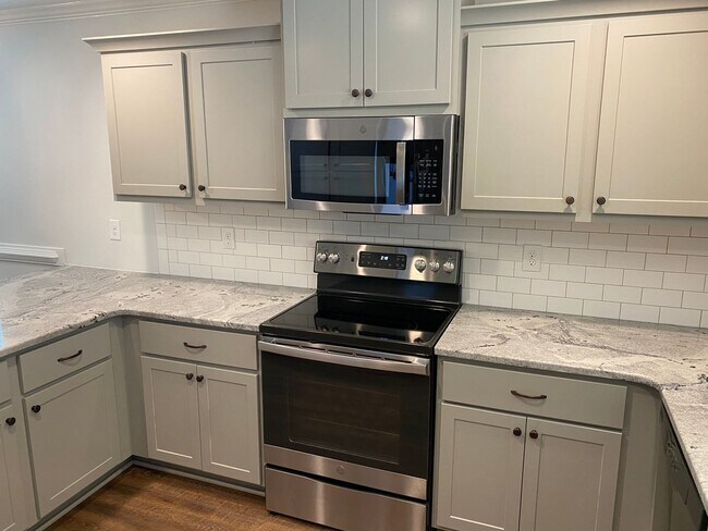 Building Photo - 3632 Kearsley St