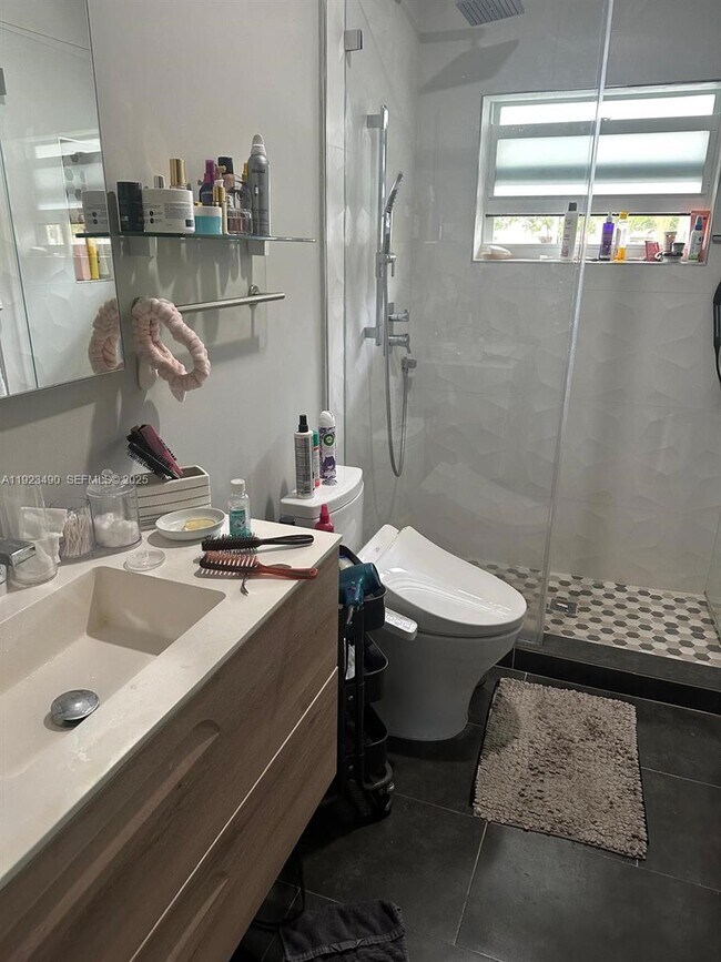 Building Photo - 1350 Atlantic Shores Blvd