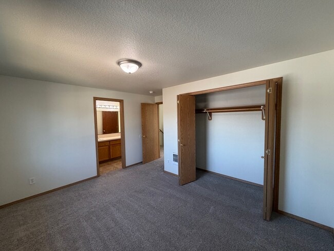 Building Photo - 1139 2nd St NW