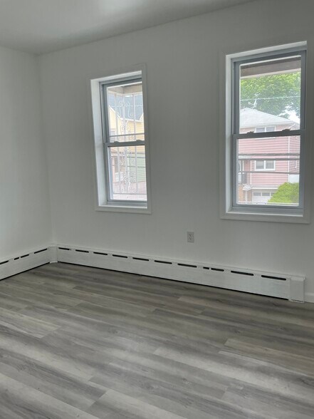 Building Photo - 42 Lanza Ave