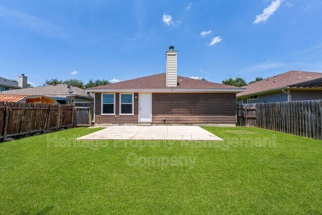Building Photo - 9302 Mare Country