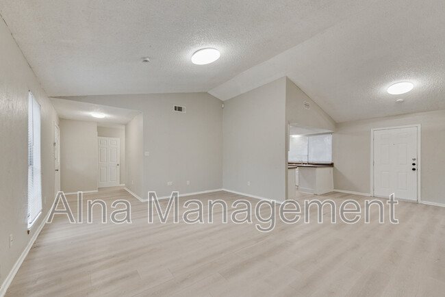 Building Photo - 1704 Fieldstone Ct