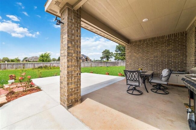 Building Photo - 19029 Villa Ln