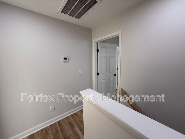 Building Photo - 312 Price Ave