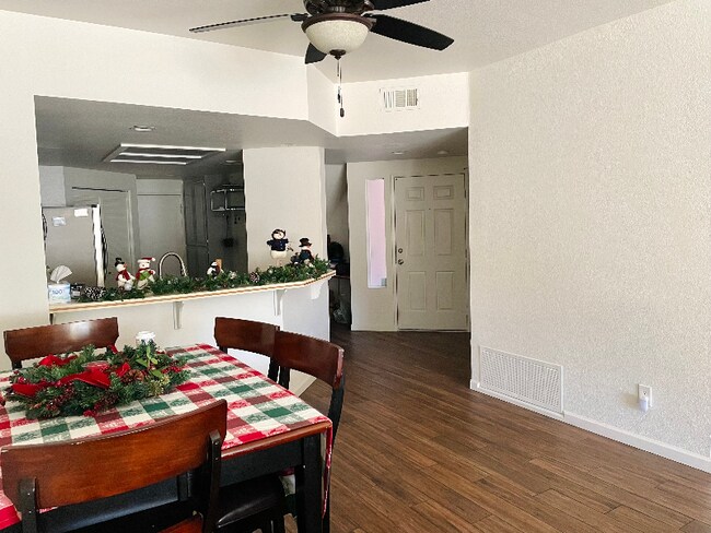 Building Photo - 13803 Pinkard Way