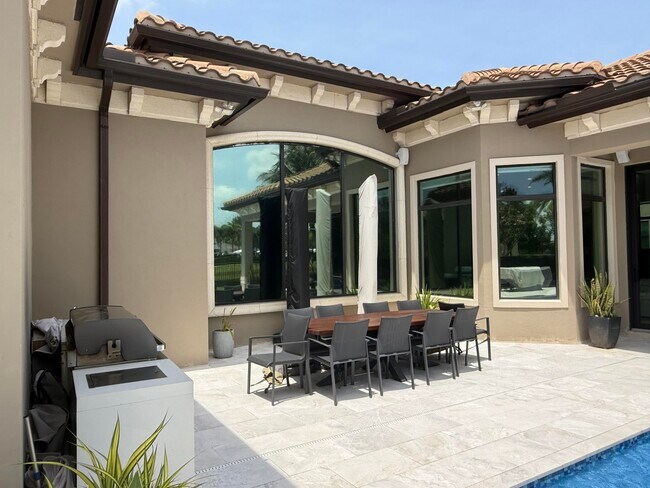 Building Photo - 16786 Crown Bridge Dr