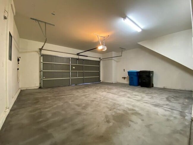 Building Photo - 2700 + Sq ft house with Pool and 3 car garage