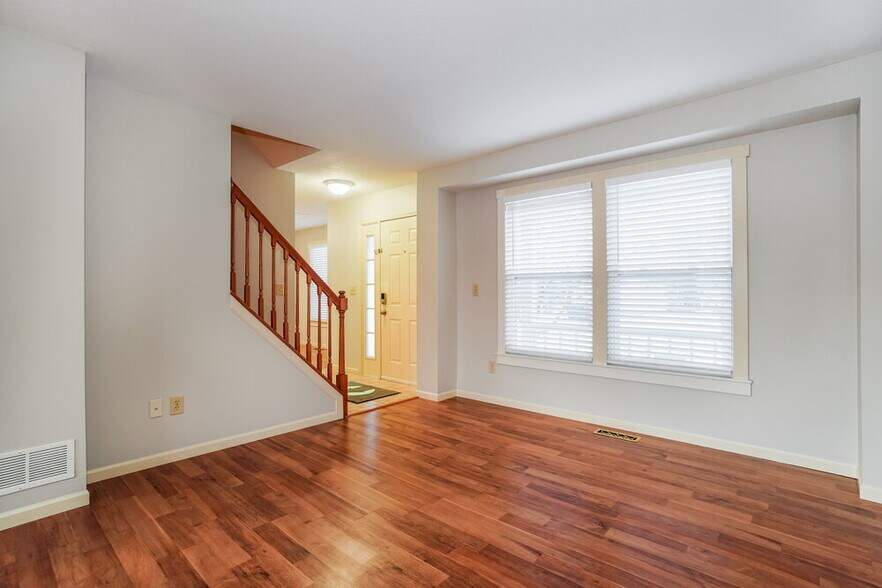 Building Photo - 101 Miners Ct